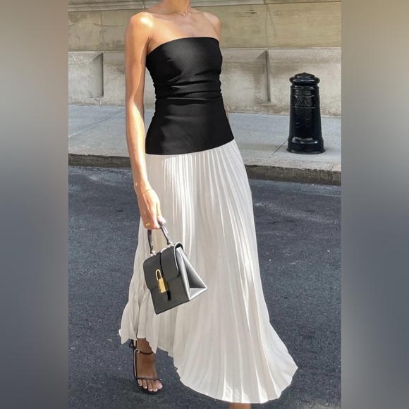 Commense Dresses & Skirts - Commense Sleeveless Pleated Skirt Long Bandeau Dress Black and White Size M NEW